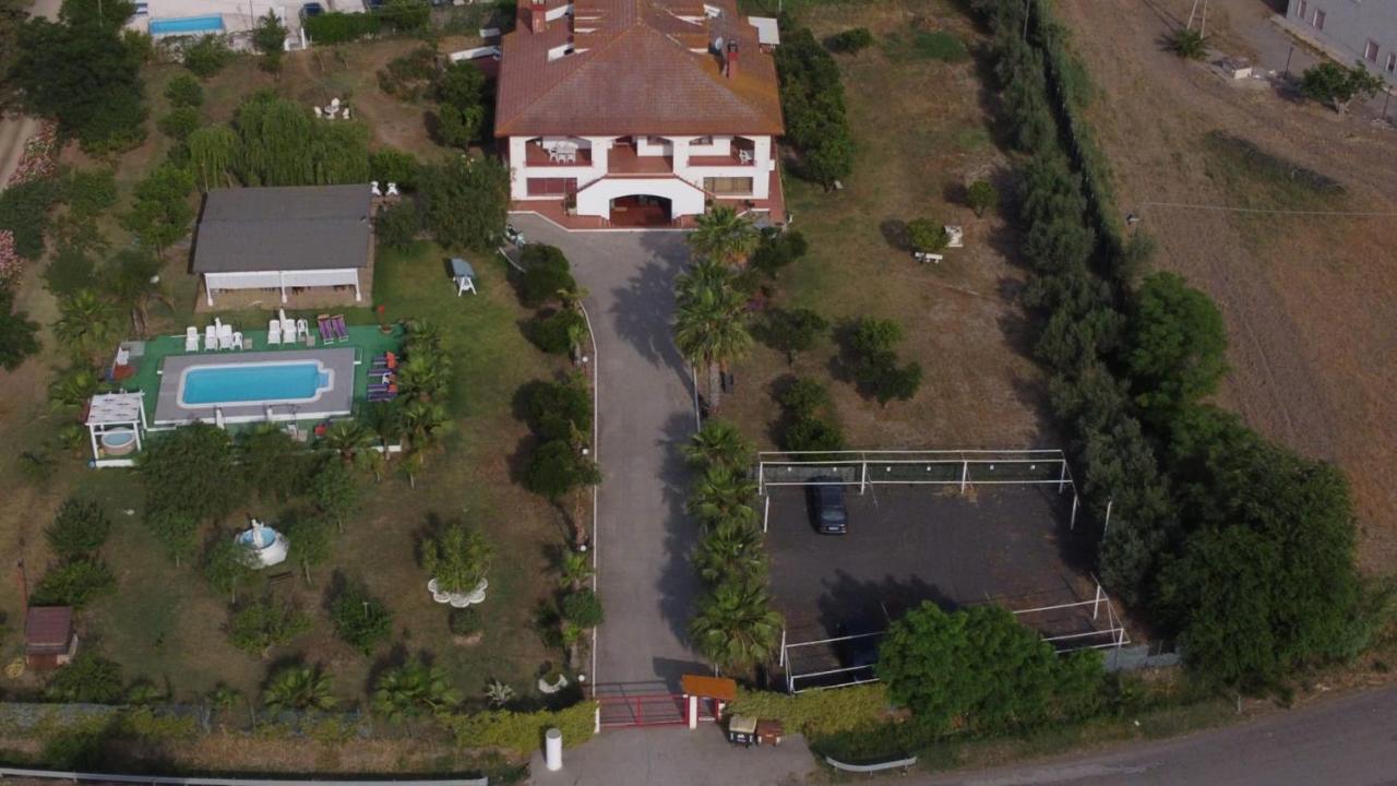 B. & B. Villa Giada Marina di Ginosa Bagian luar foto