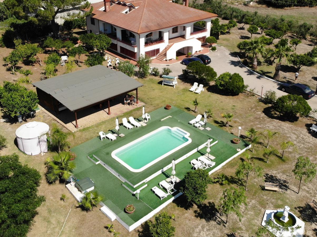 B. & B. Villa Giada Marina di Ginosa Bagian luar foto
