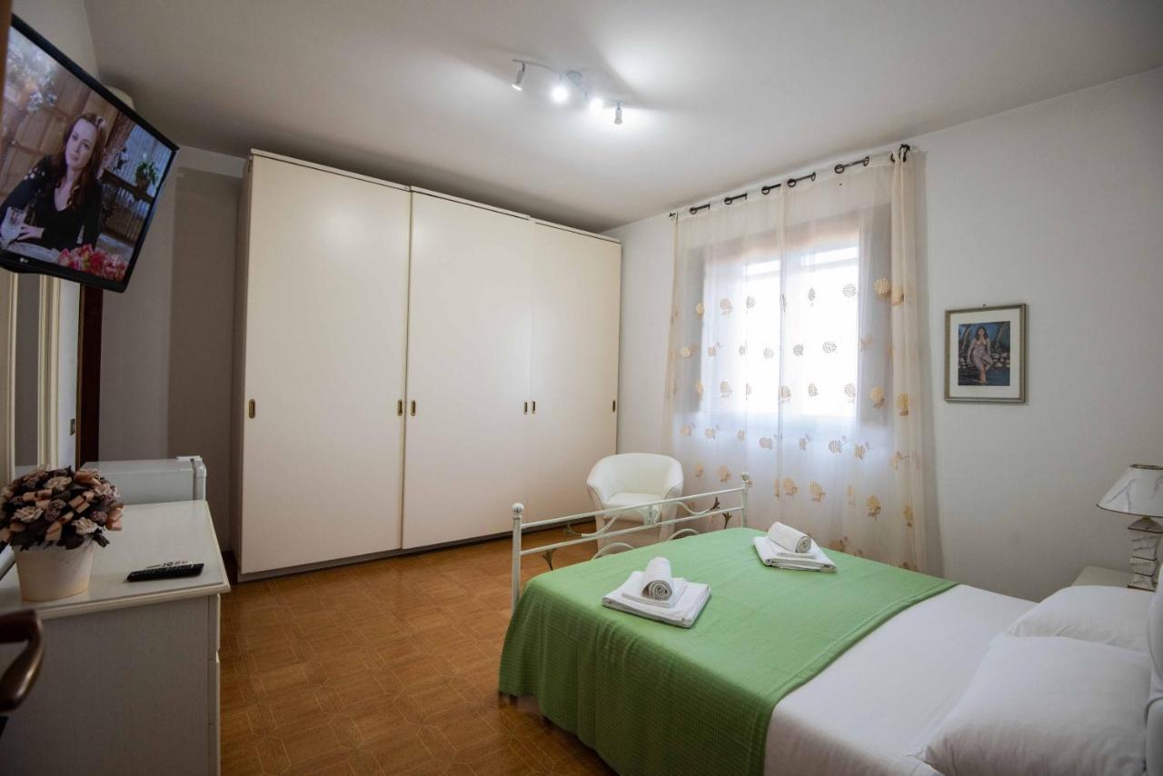 B. & B. Villa Giada Marina di Ginosa Bagian luar foto